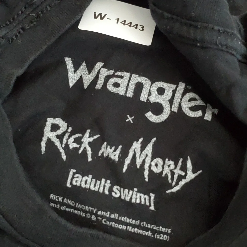 Wrangler Men Shirt M Black Graphic Rick And Morty Laser Logo Short Sleeve  READ